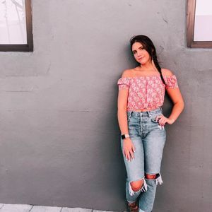 Meet your Posher, Danae